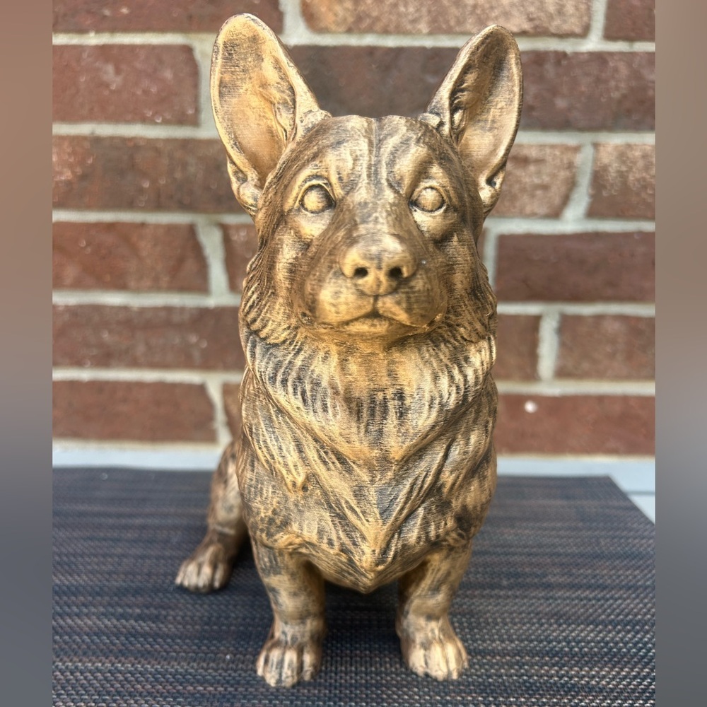 Charming Corgi Statue - Picture 3 of 8